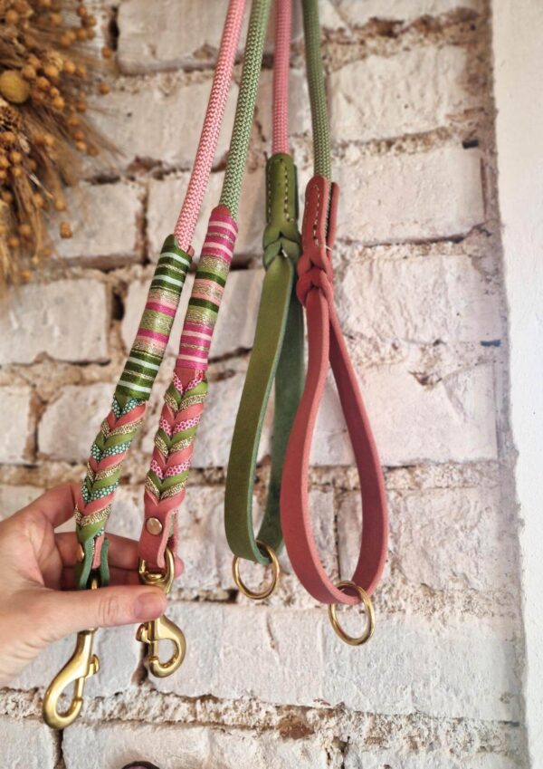 Krátké vodítko pro psa Krátké vodítko s koženou ručkou a ozdobnou koncovkou. Model Watermelon