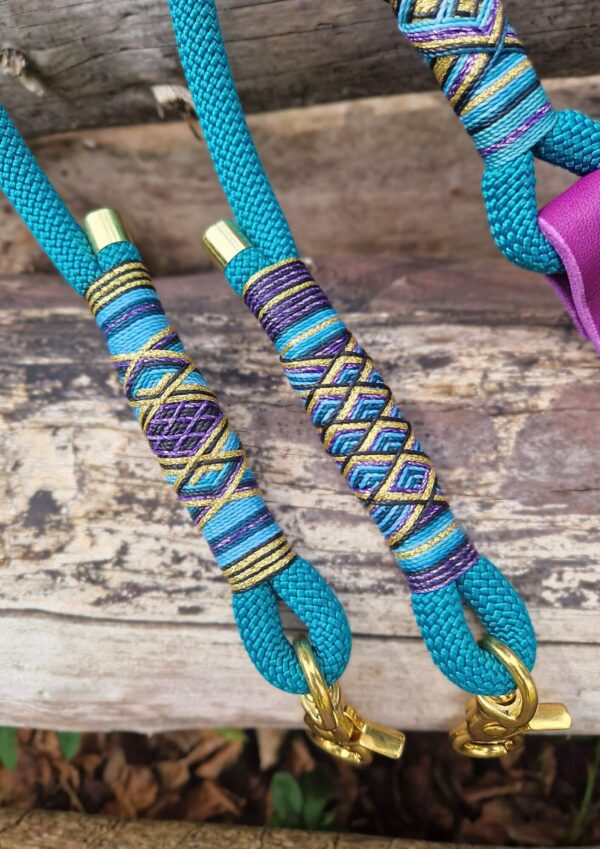 Přepínací vodítko Detail zdobení lanového přepínacího vodítka z kolekce Jsem Hogofogo. Model Dragon Scale